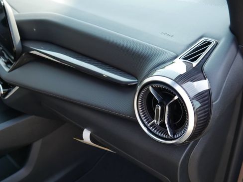 New 2027 Chevrolet Equinox LT FWD image 9