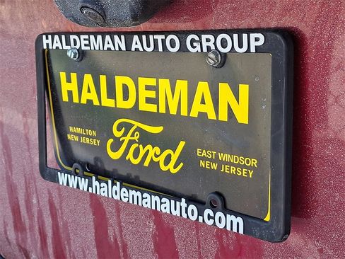 Used 2023 Ford Explorer XLT w/ Equipment Group 202A image 10