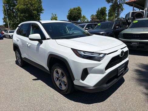 Used 2023 Toyota RAV4 XLE FWD image 11