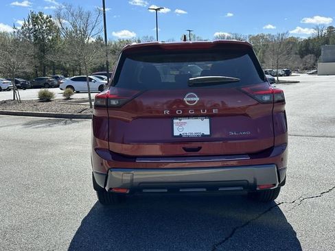 Certified 2025 Nissan Rogue SL image 7