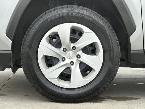 Used 2024 Toyota RAV4 LE image 24