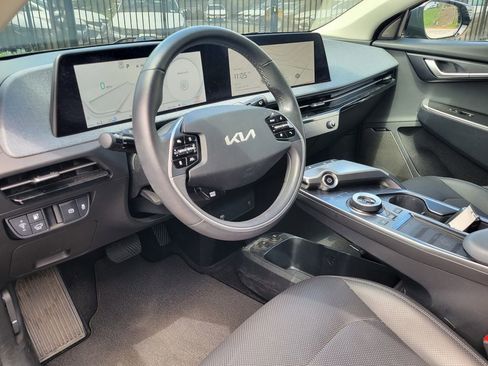 Certified 2023 Kia EV6 Wind w/ Wind Technology Package RWD image 9