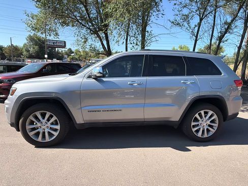 Used 2017 Jeep Grand Cherokee Limited w/ Luxury Group II RWD image 17