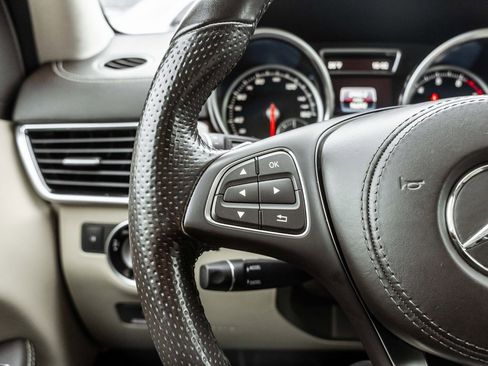 Used 2019 Mercedes-Benz GLS 450 4MATIC image 24