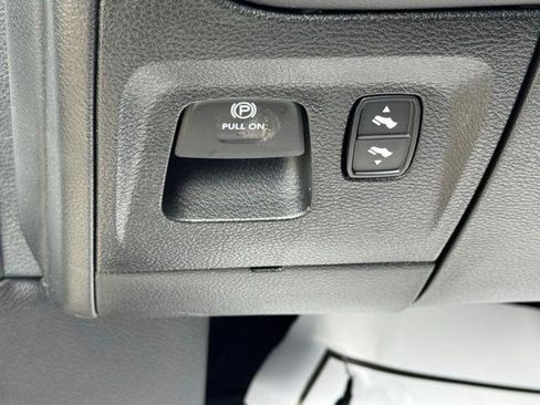 New 2026 RAM 1500 Laramie AWD/4WD image 15