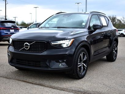 Used 2023 Volvo XC40 B5 Plus