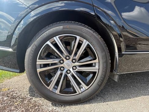 Certified 2024 Cadillac Lyriq Luxury AWD/4WD image 16