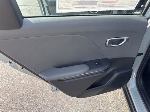 New 2026 Kia K4 LXS image 13