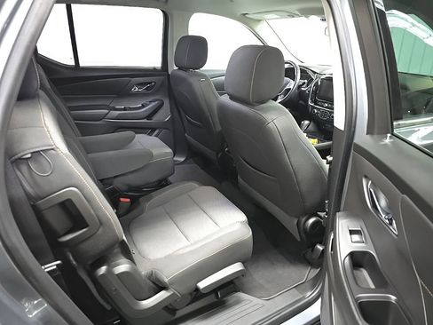 Used 2018 Chevrolet Traverse LT image 17