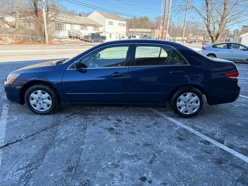 Used 2004 Honda Accord LX image 8