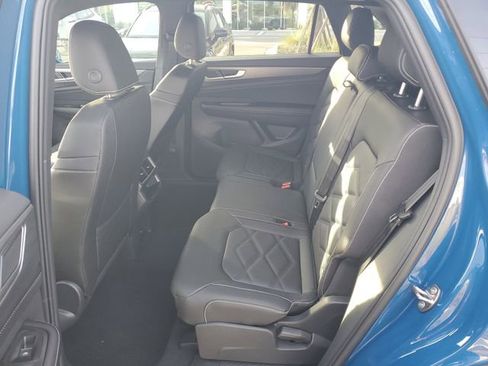 New 2026 Volkswagen Atlas Cross Sport SE image 10