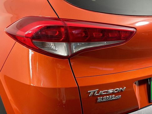 Used 2016 Hyundai Tucson SE image 35