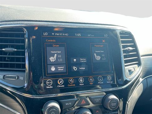 Used 2021 Jeep Grand Cherokee Limited image 20