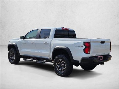 New 2026 Chevrolet Colorado ZR2 w/ Technology Package AWD/4WD image 9