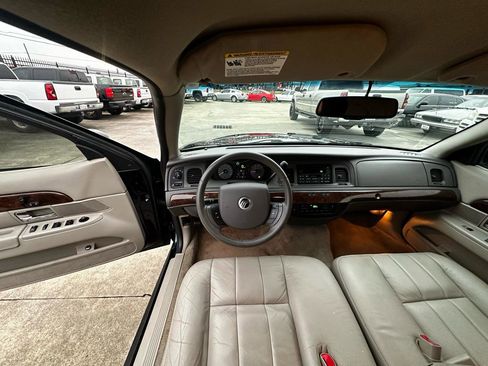 Used 2009 Mercury Grand Marquis LS image 35