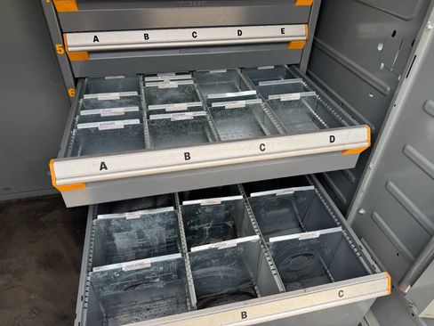 Used 2018 Chevrolet Express 3500 Extended w/ Driver Convenience Package image 16