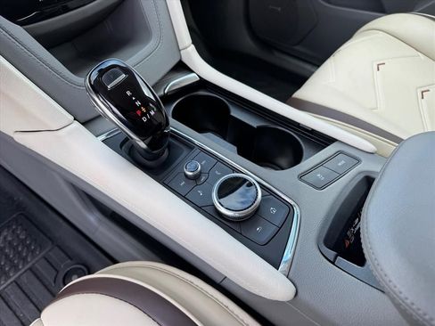 Used 2021 Cadillac XT5 Premium Luxury image 22