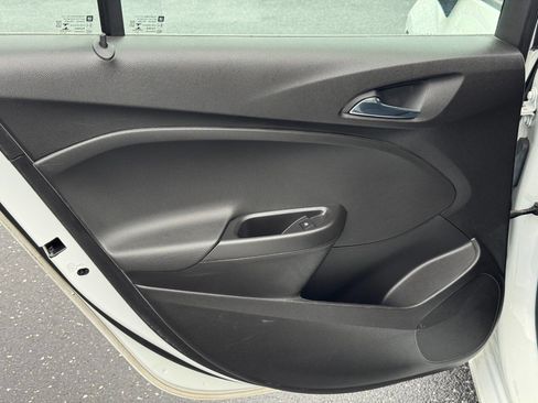 Used 2017 Chevrolet Cruze LS w/ LS Fleet Convenience Package image 40