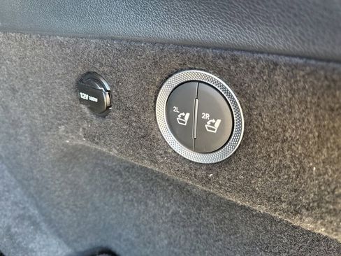 Used 2025 Genesis GV80 3.5T e-SC AWD/4WD image 18