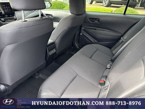 Used 2025 Toyota Corolla LE FWD image 12
