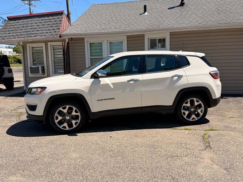 Used 2019 Jeep Compass Sport FWD image 3