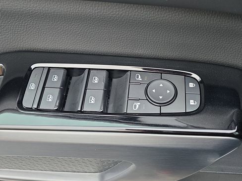 New 2026 Nissan Pathfinder SL image 27