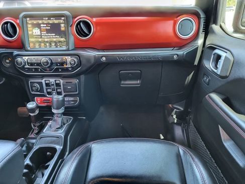 Used 2019 Jeep Wrangler Unlimited Rubicon AWD/4WD image 25