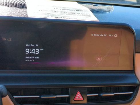 Used 2024 Kia Seltos EX image 22