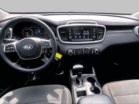 Used 2020 Kia Sorento LX FWD image 14