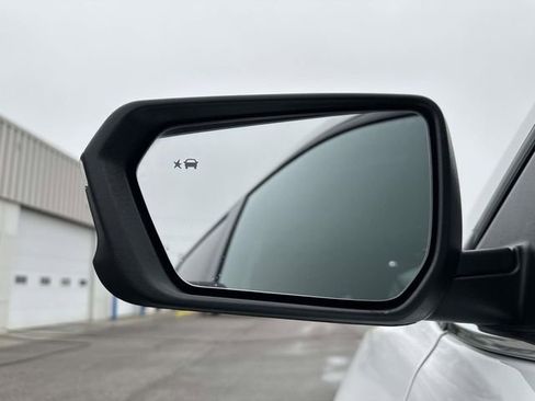 Used 2019 Chevrolet Equinox LT image 42