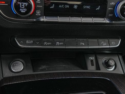 Used 2023 Audi Q5 2.0T Premium w/ Convenience Package image 18