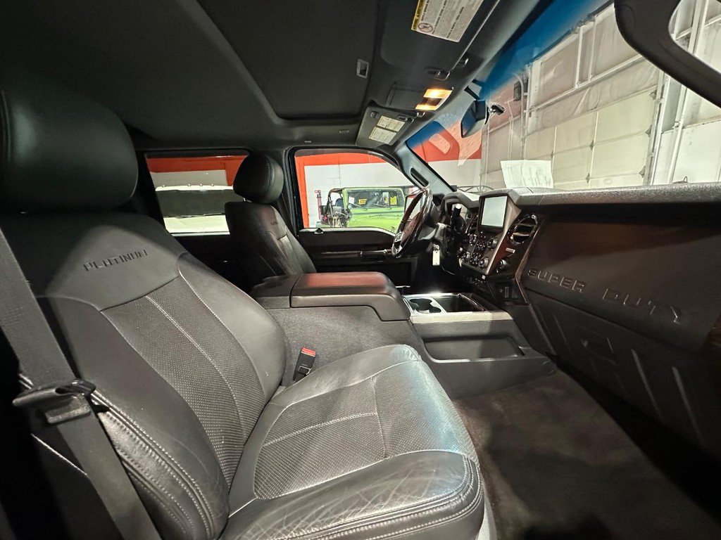 Used 2016 Ford F350 Platinum w/ Platinum Package AWD/4WD image 14