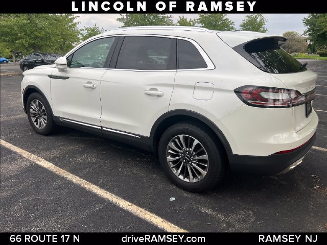 Certified 2023 Lincoln Nautilus AWD w/ Premium Package image 3