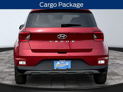 Used 2023 Hyundai Venue SE w/ Cargo Package FWD image 5