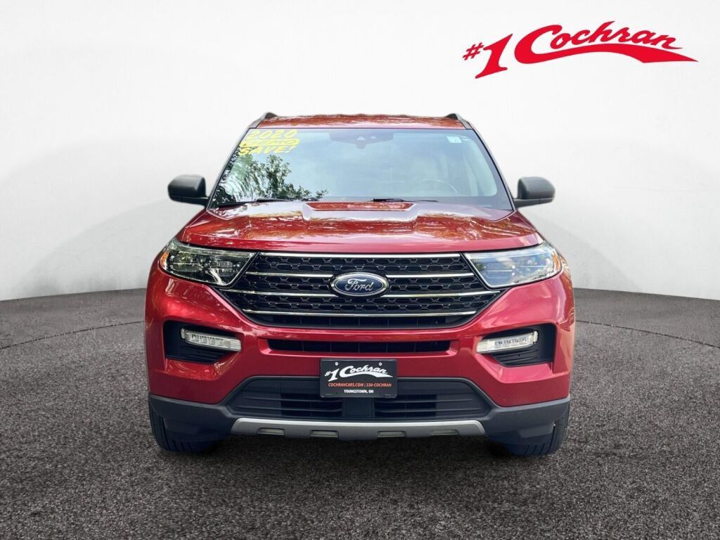 Used 2020 Ford Explorer XLT w/ Equipment Group 202A AWD/4WD image 12