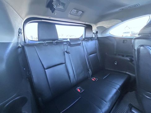 Used 2021 Toyota Highlander Platinum image 21