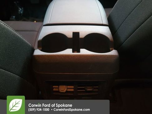 Used 2024 Chevrolet Colorado LT image 12