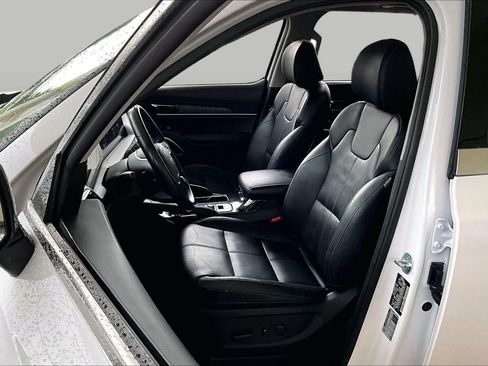 Used 2025 Nissan Rogue SV FWD image 7