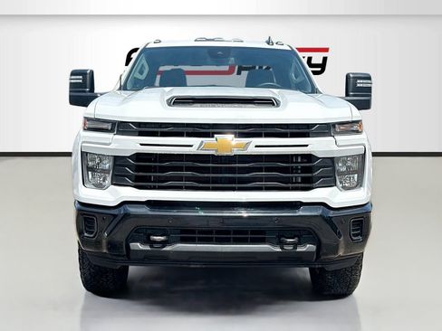 Used 2025 Chevrolet Silverado 2500 Custom w/ Custom Convenience Package AWD/4WD image 2