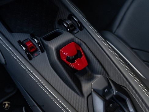Used 2026 Lamborghini Revuelto AWD/4WD image 13
