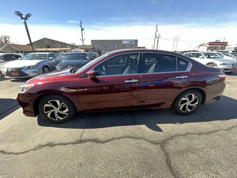 Used 2016 Honda Accord LX image 4