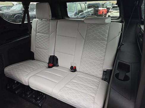 Used 2026 Cadillac Escalade ESV Platinum Sport w/ LPO, Floor Liner Package AWD/4WD image 21