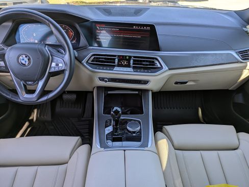 Used 2022 BMW X5 xDrive40i w/ Premium Package image 18