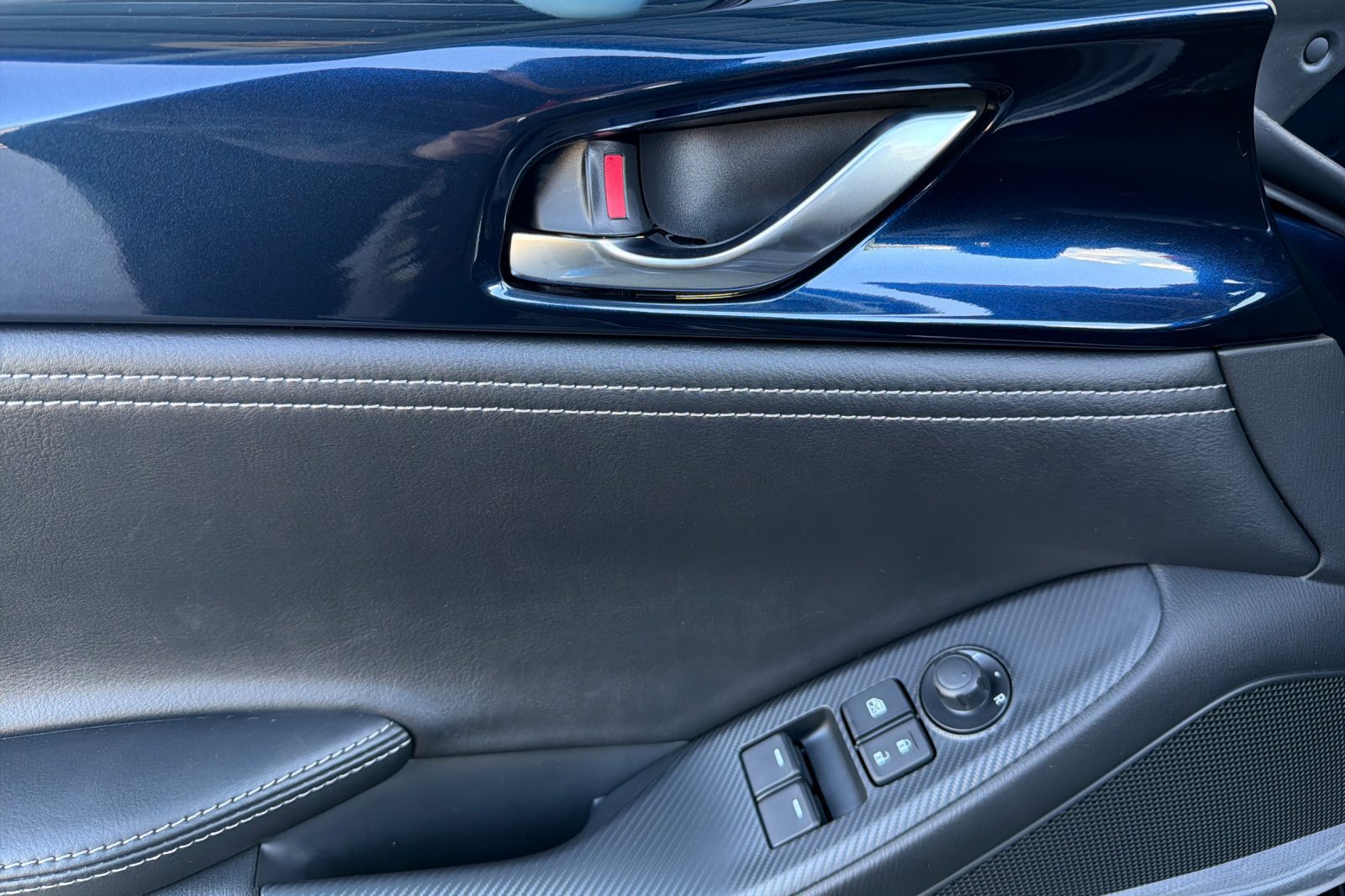 New 2026 MAZDA MX-5 Miata Club w/ Appearance Package RWD image 12