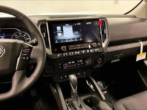 New 2026 Nissan Frontier SV w/ SV Convenience Package RWD image 8