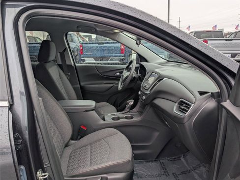 Used 2023 Chevrolet Equinox LT image 11