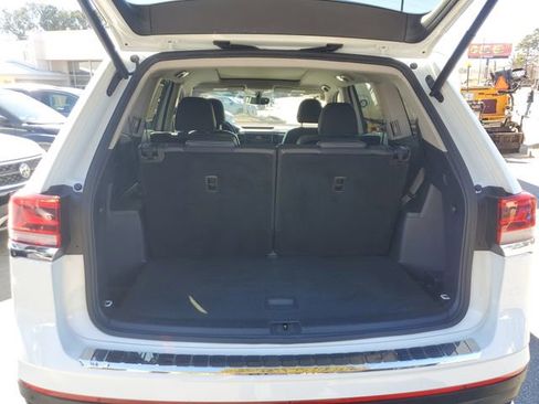 Used 2021 Volkswagen Atlas SE w/ Panoramic Sunroof Package image 8