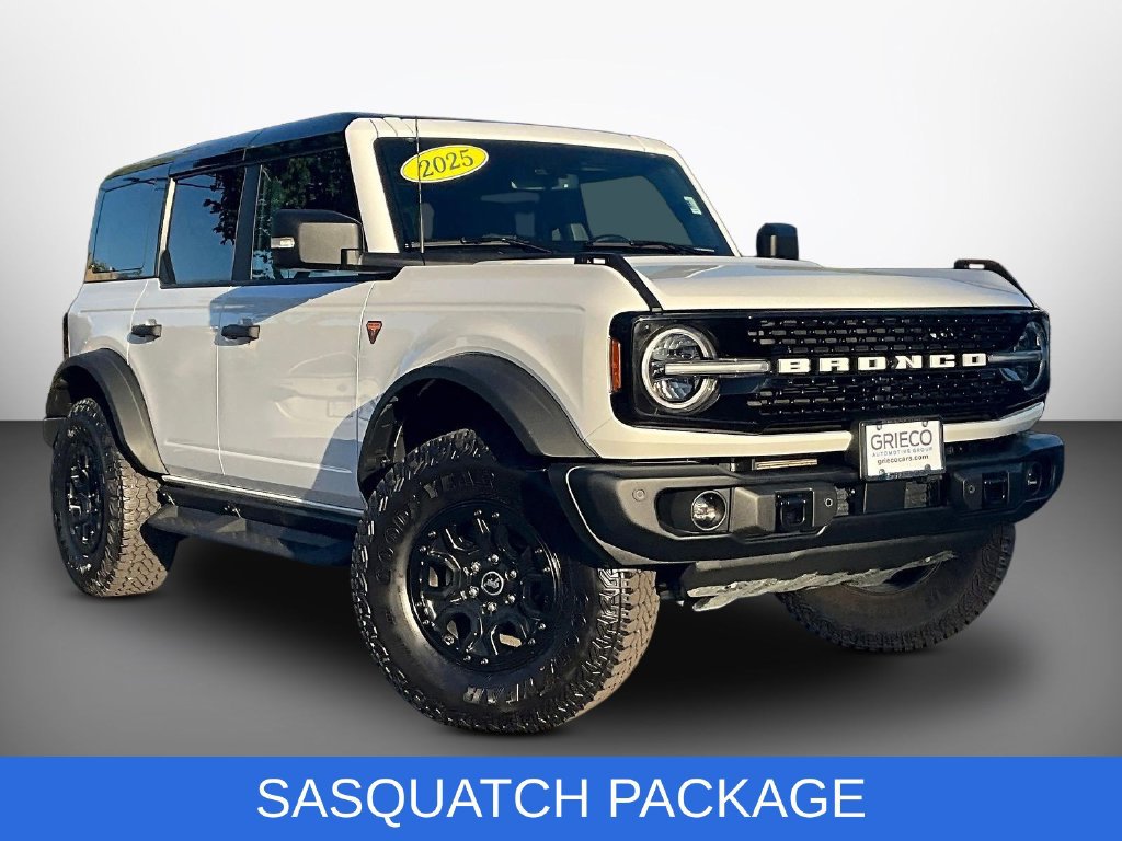 Used 2025 Ford Bronco Badlands AWD/4WD image 1