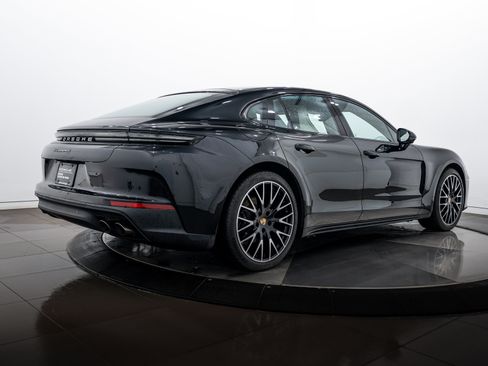 Certified 2024 Porsche Panamera 4 image 7