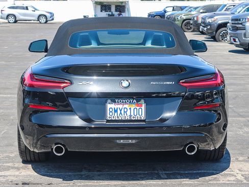 Used 2019 BMW Z4 sDrive30i w/ Convenience Package RWD image 8